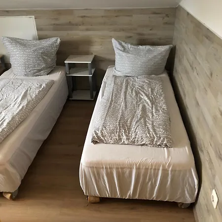 Monteurzimmer Drei Gleichen Homestay Gunthersleben-Wechmar