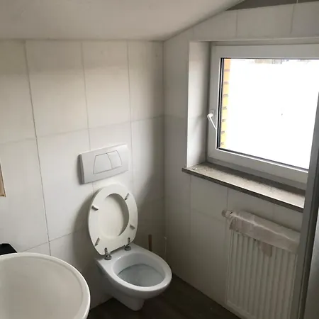 Monteurzimmer Drei Gleichen Homestay Gunthersleben-Wechmar